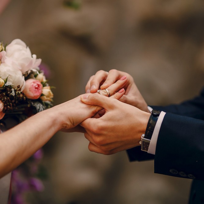 Il Giorno del Sì: Trova il Tuo Abito Perfetto presso Daniela Sposa